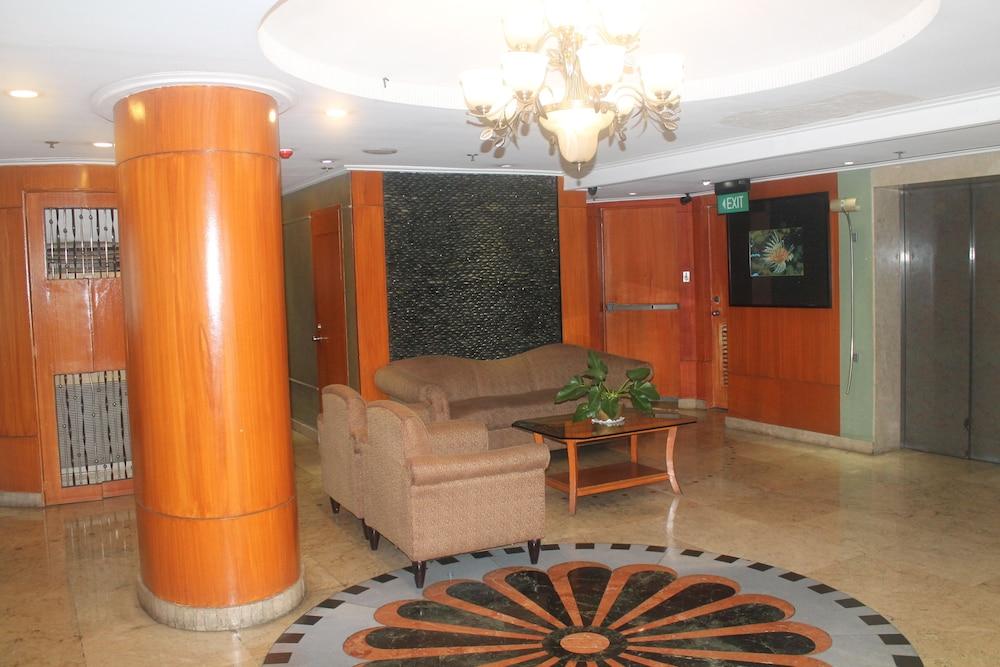 The Pearl Manila Hotel - Lobby