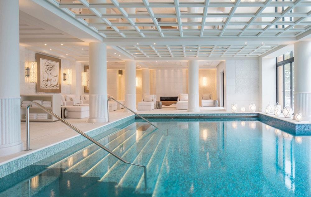 Four Seasons Hotel Megeve - Indoor/Outdoor Pool