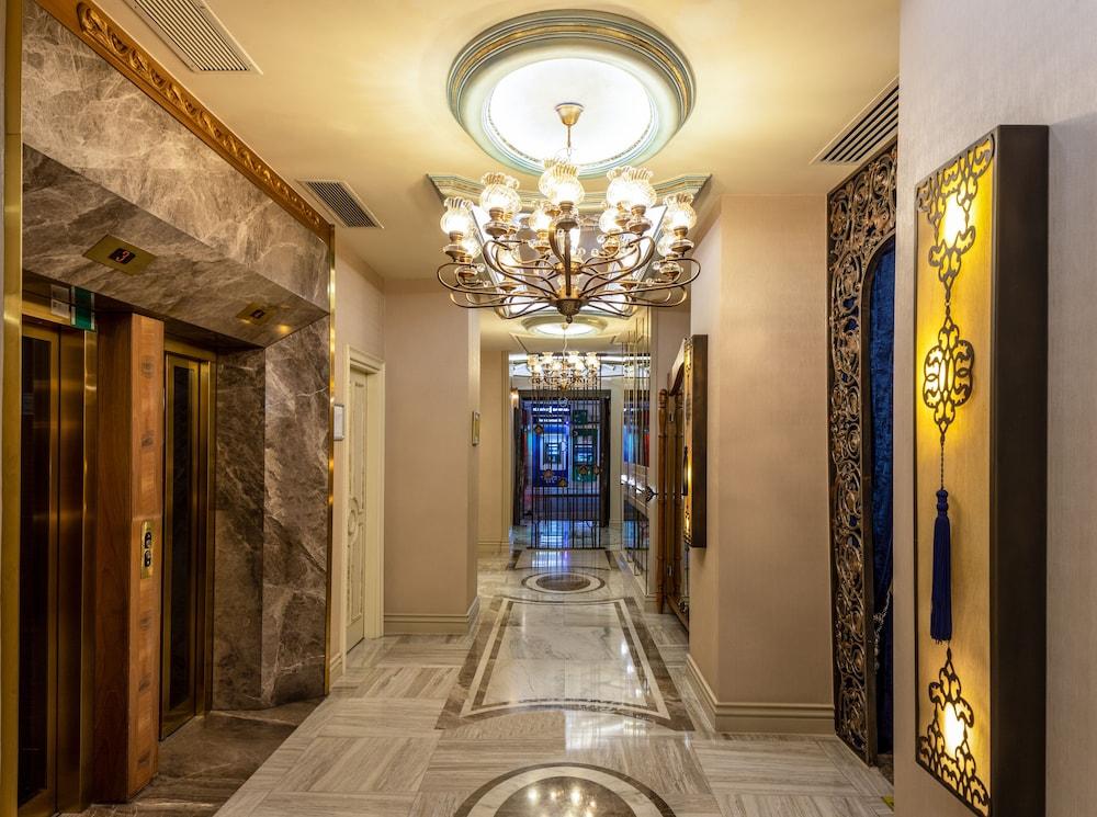 Romance Istanbul Hotel - Interior Entrance