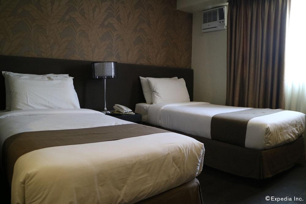 GT Hotel Iloilo - Room