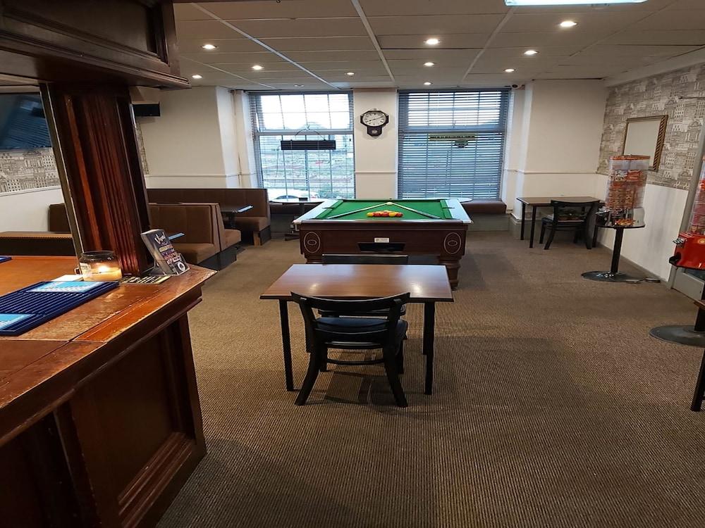 The Shores Hotel, Central Blackpool - Billiards