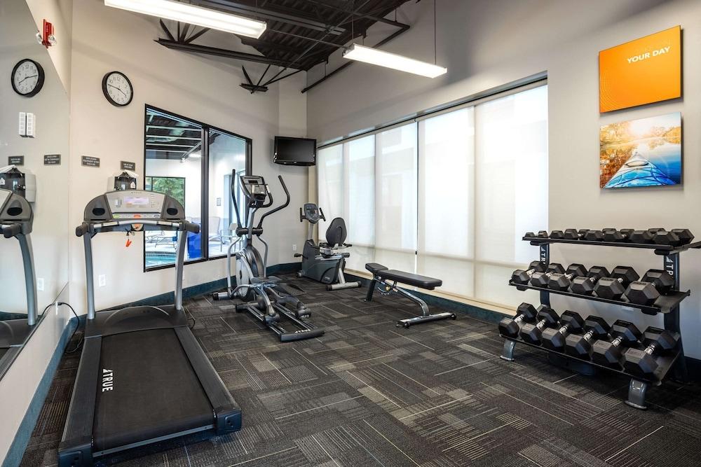 Comfort Inn & Suites Buffalo Airport - Fitness Facility