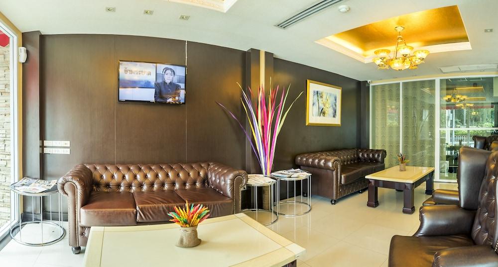 Qiu Hotel Sukhumvit - Lobby Sitting Area