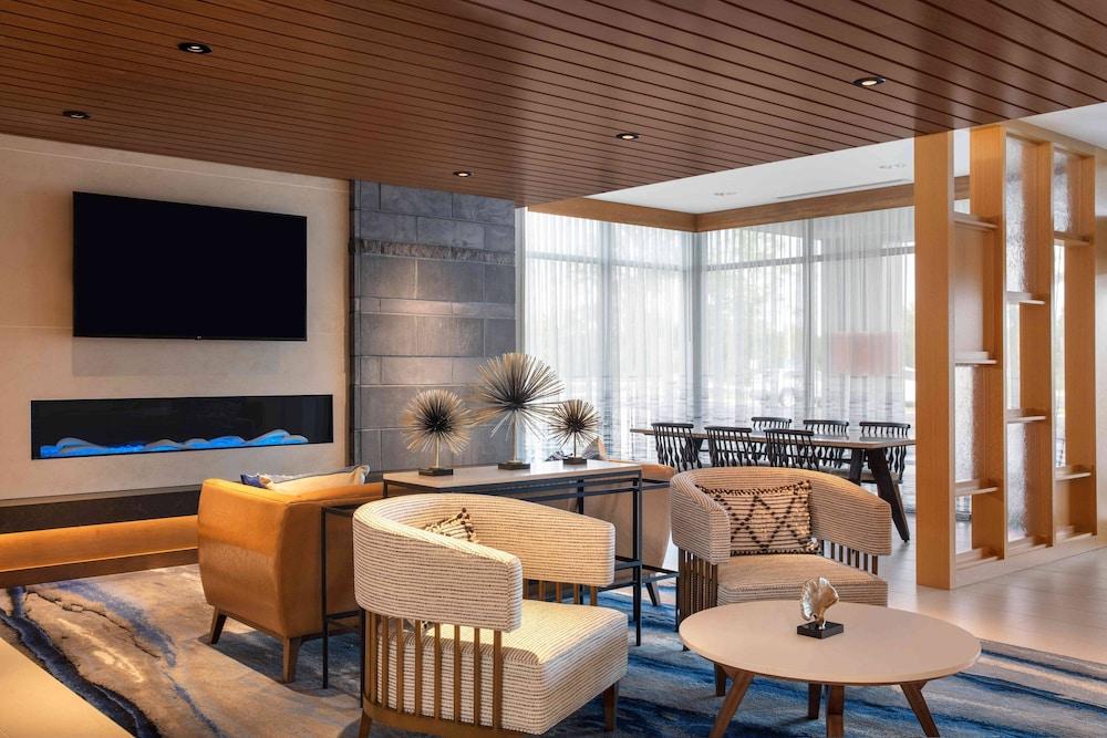 Fairfield Inn & Suites by Marriott Lewisburg - Lobby Lounge