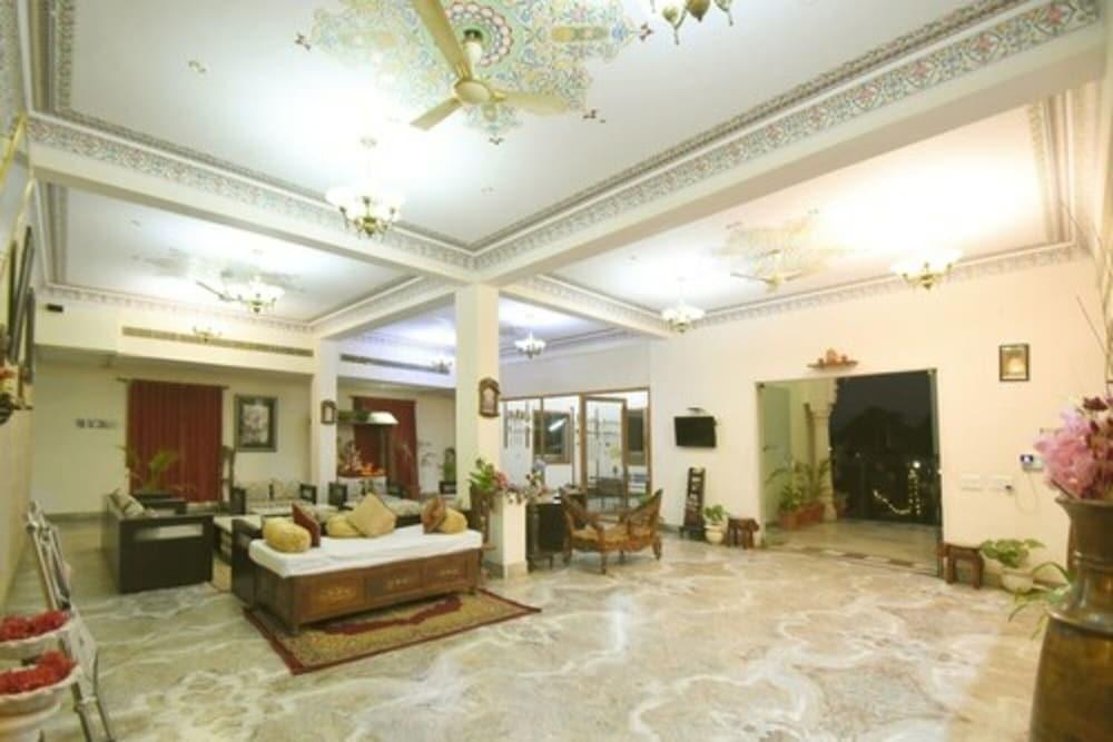 Satyam Palace Resort Pushkar - Lobby Sitting Area