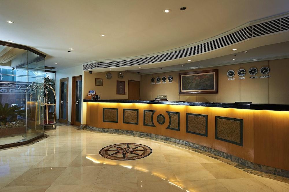 Berjaya Makati Hotel - Reception