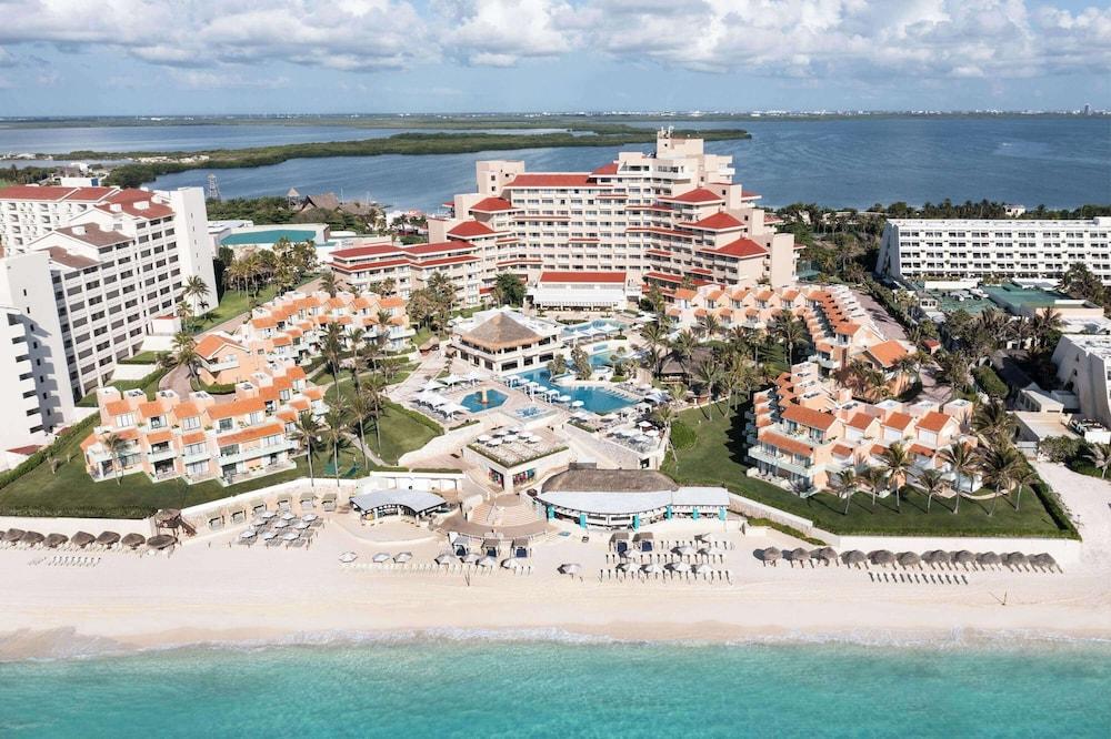Wyndham Grand Cancun All Inclusive Resort & Villas - Featured Image