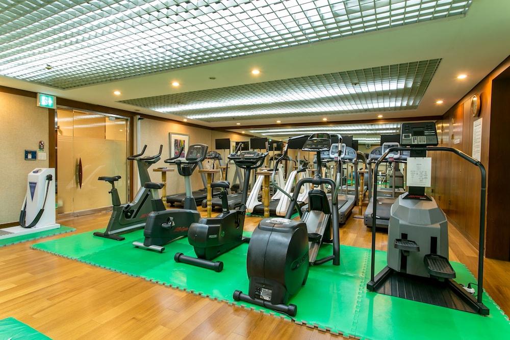 Pacific Hotel - Fitness Facility