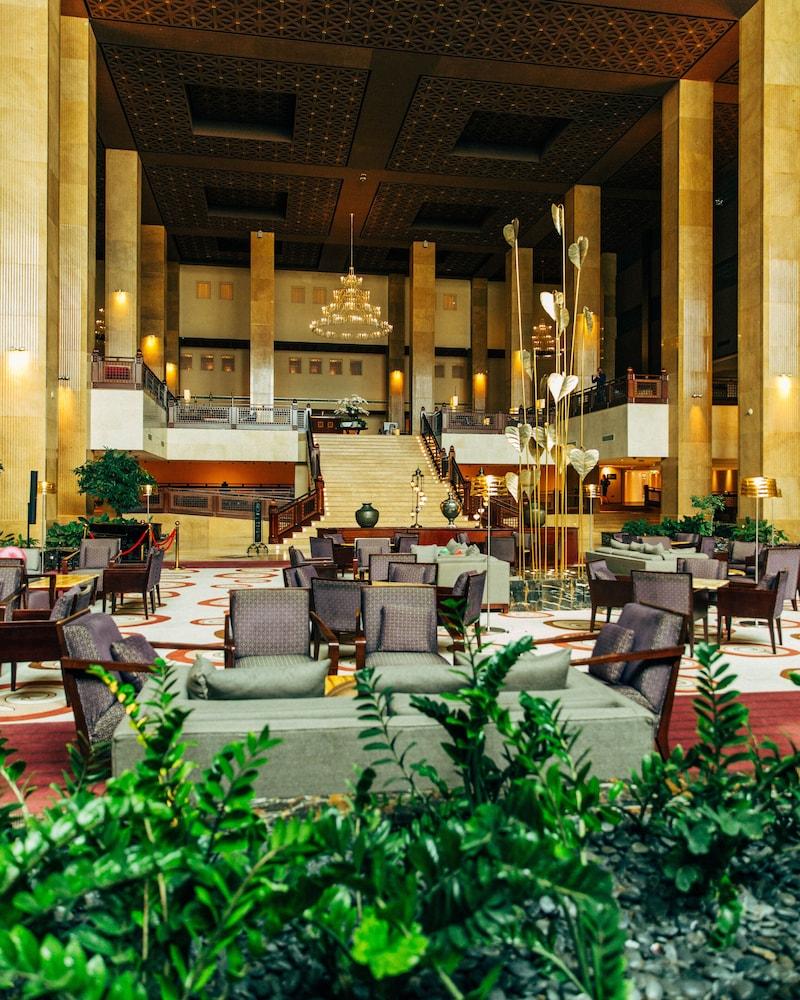فندق وفيلات جراند حياة الدوحة هوتل آند فيلاز - Lobby Sitting Area