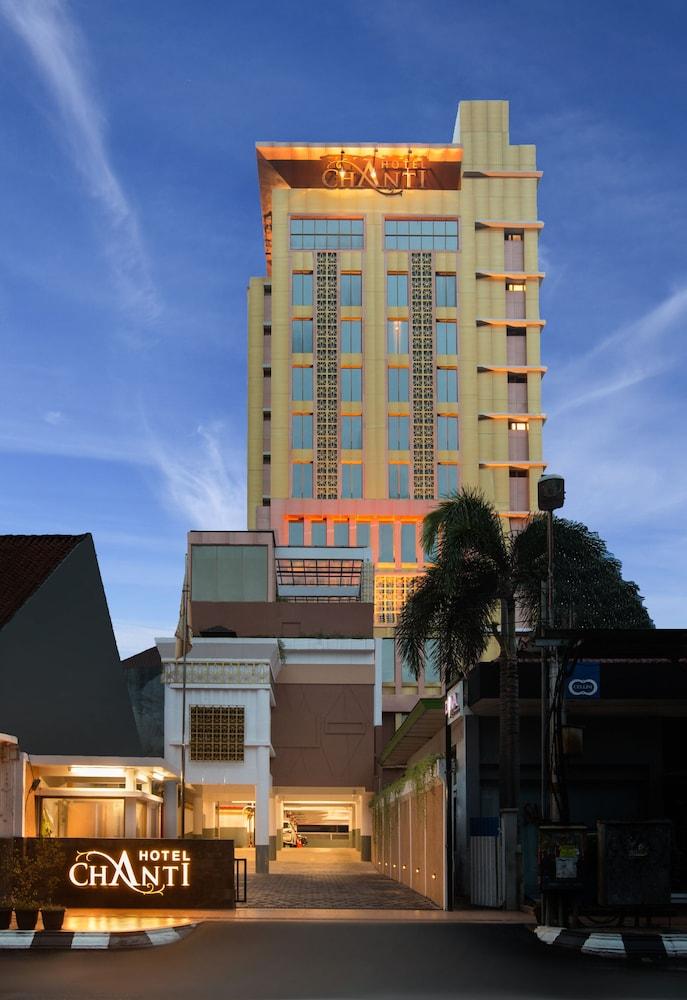 Hotel Chanti - Featured Image