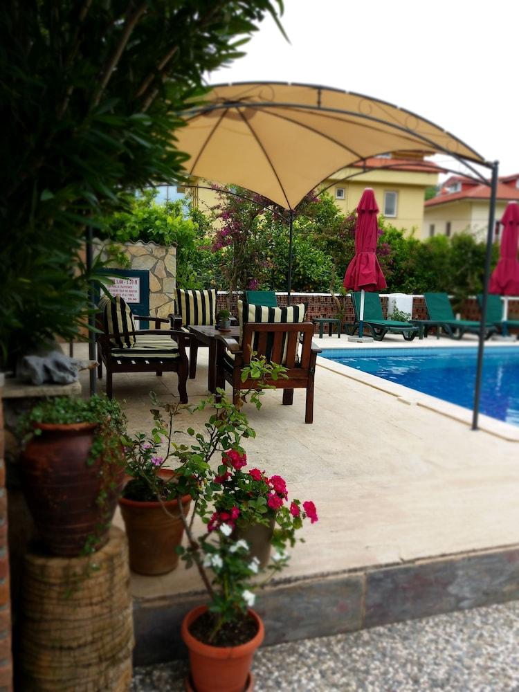 Kilim Hotel - Outdoor Pool