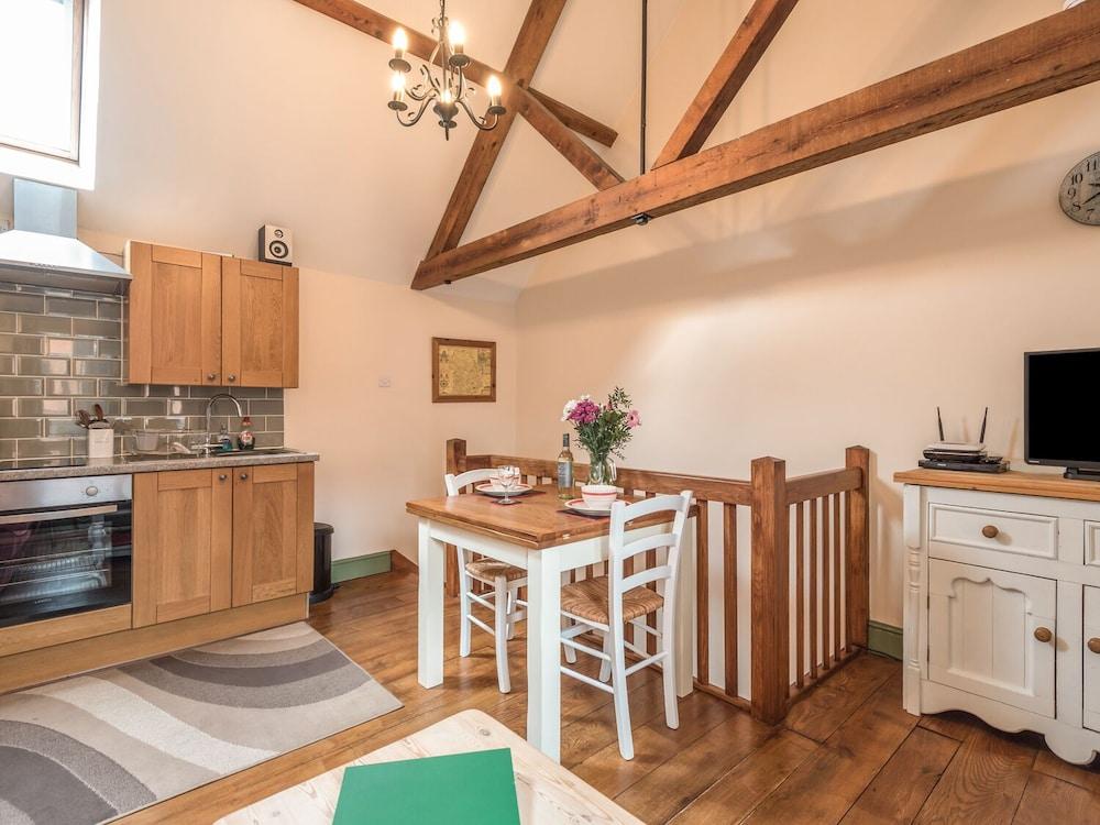 1 Stable Cottage - Interior