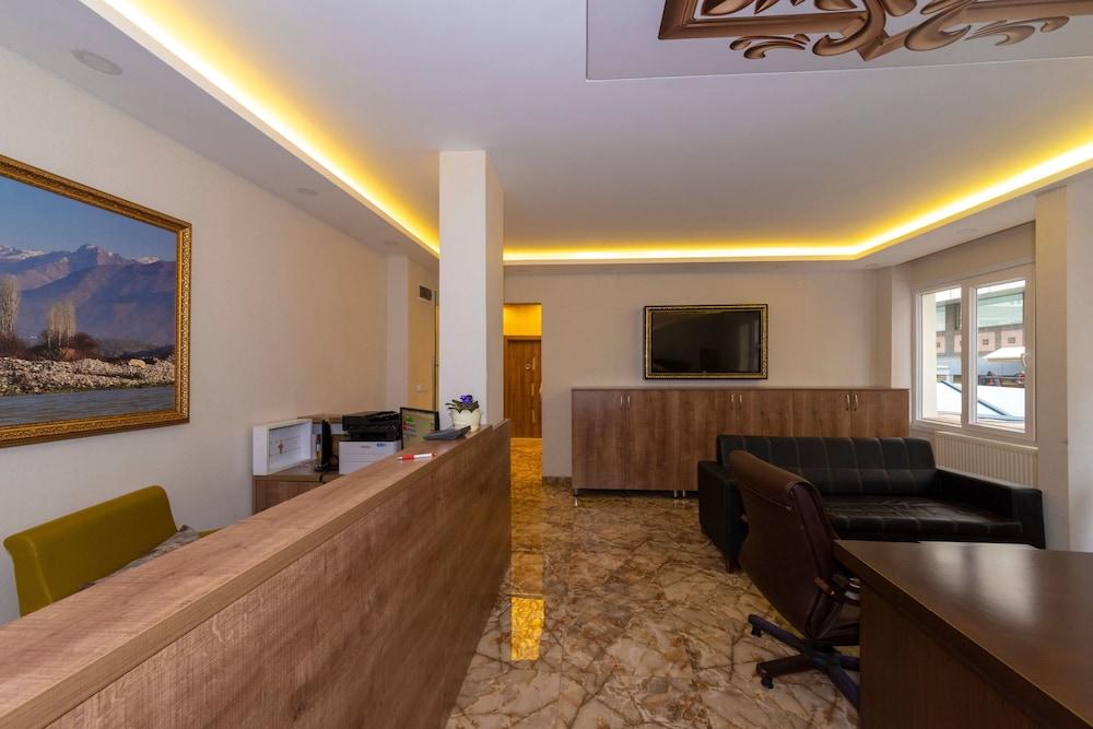 Sufra Residence - Reception