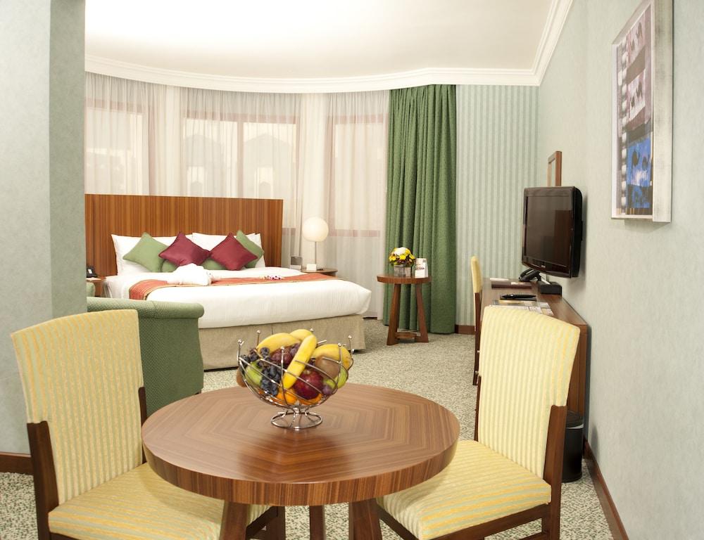 City Seasons Al Hamra Hotel - Room