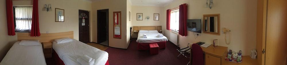 Abbey Hotel & Conference Centre - Room