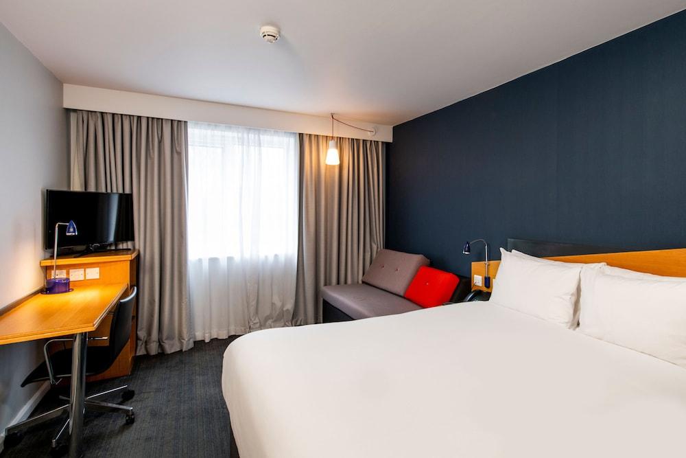 Holiday Inn Express Newcastle City Centre, an IHG Hotel - Room
