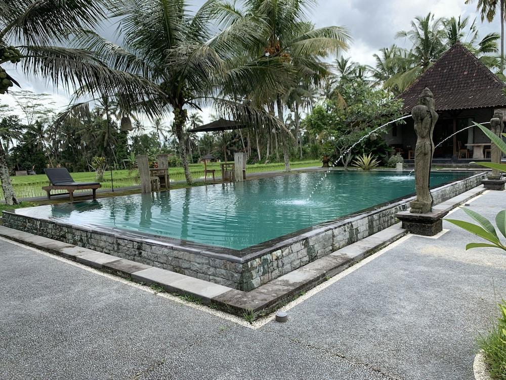 Bagiya Suites & Villas - Outdoor Pool