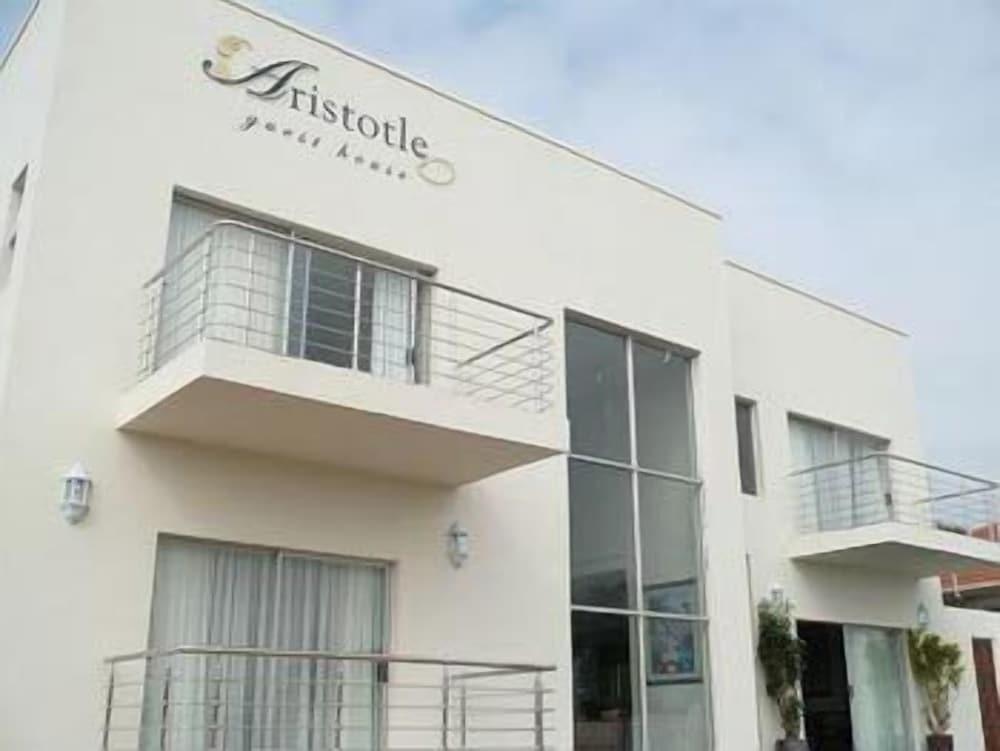 Aristotle Guest House - Exterior