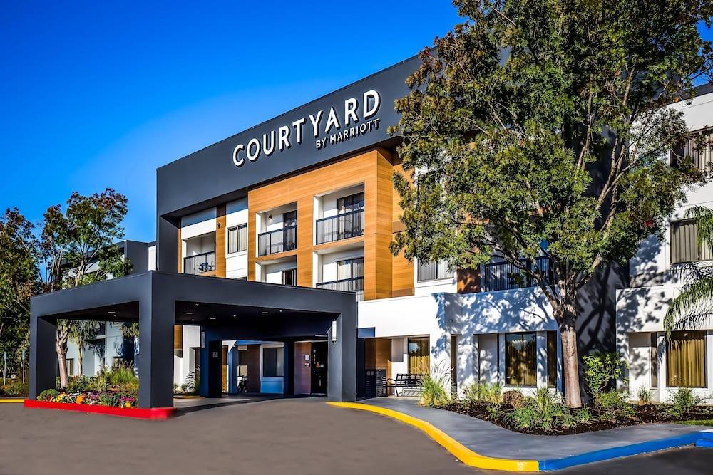 Courtyard by Marriott Livermore - Featured Image