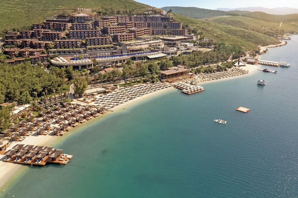 Titanic Luxury Collection Bodrum - Featured Image