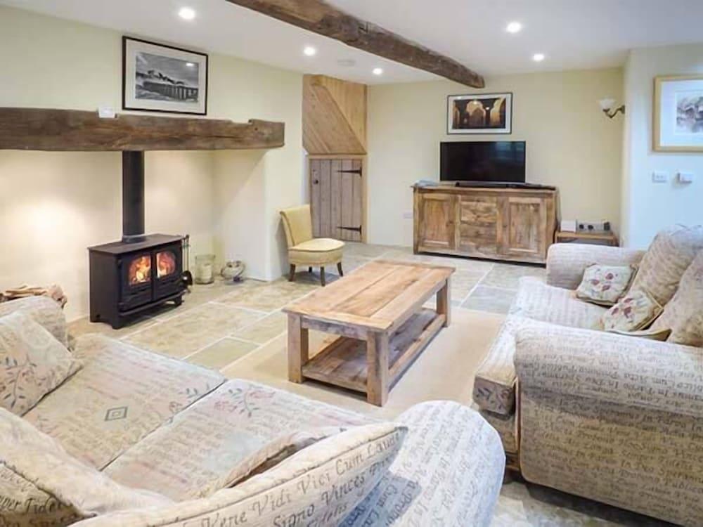 Lane Foot Cottage - Living Room