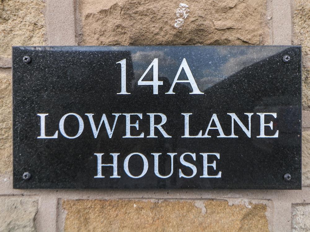 Lower Lane House - Property Grounds