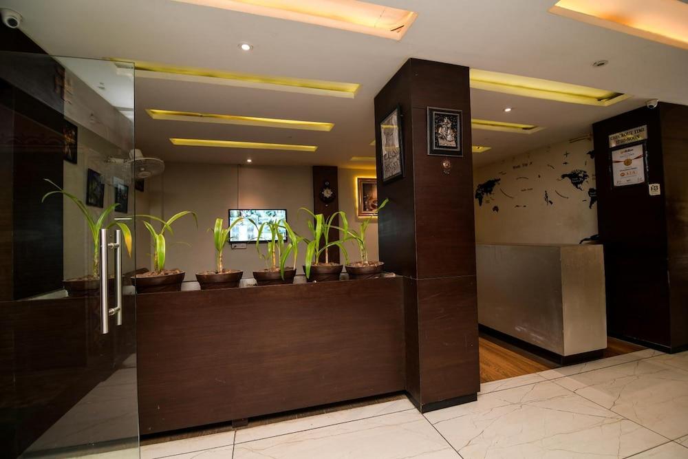 Hotel Shreeram - Lobby