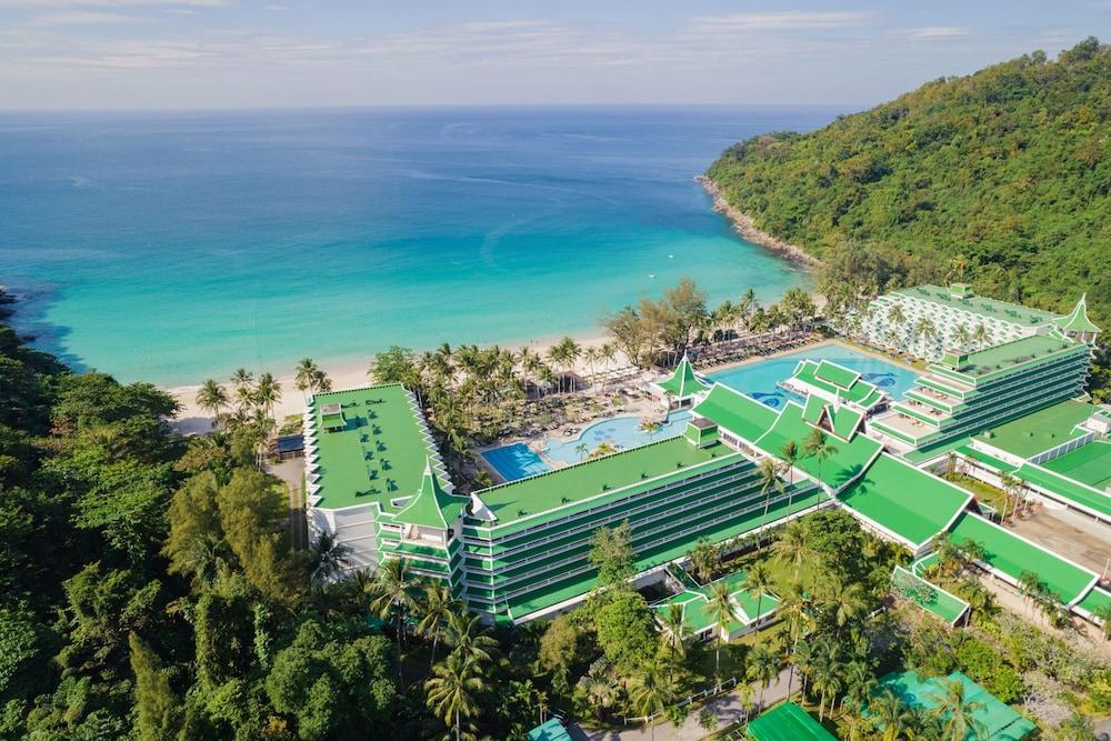 Le Meridien Phuket Beach Resort - Exterior