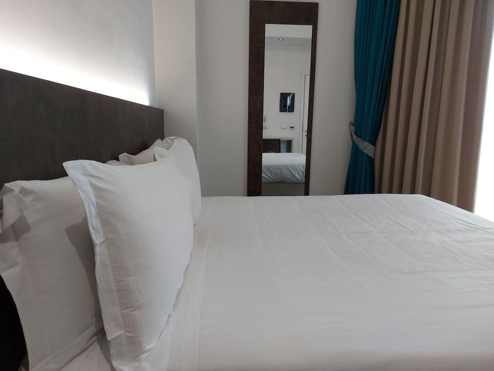 Phi Hotel Milano - Room
