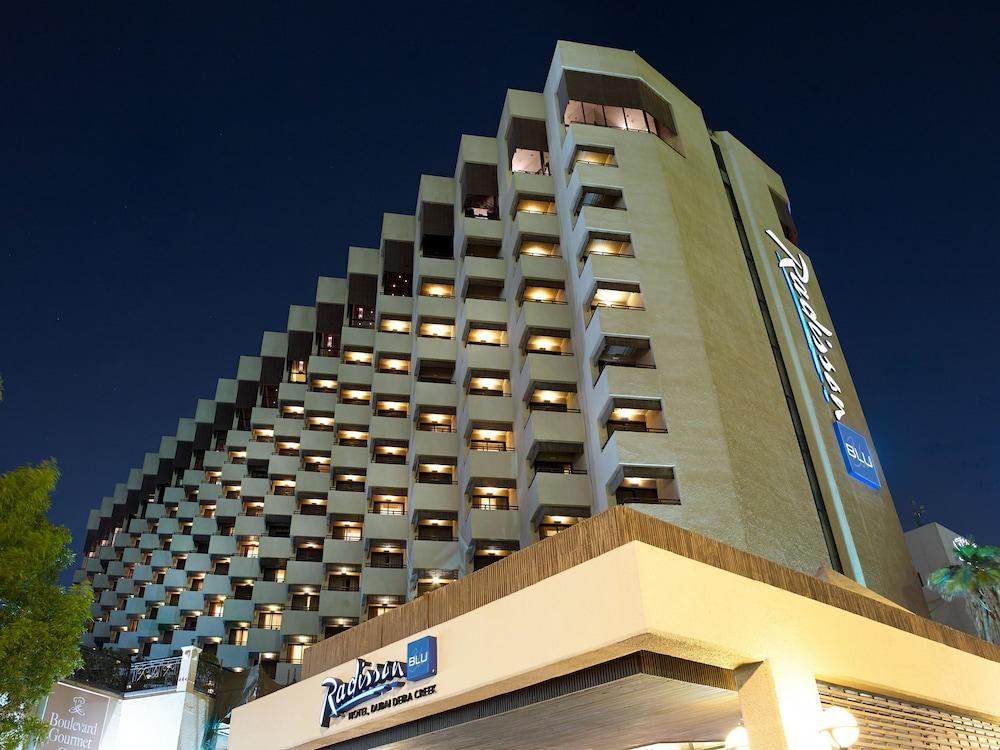 فندق راديسون بلو، دبي الديرة كريك‬ - Exterior