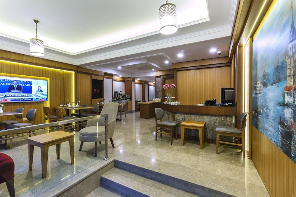 Obelisk Hotel & Suites - Lobby