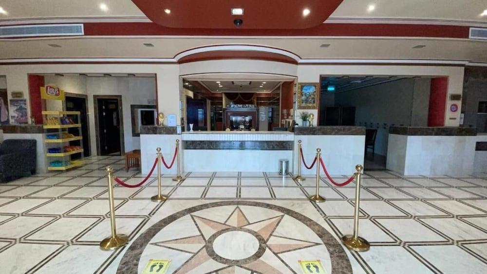 Al Mansour Grand Hotel - Reception