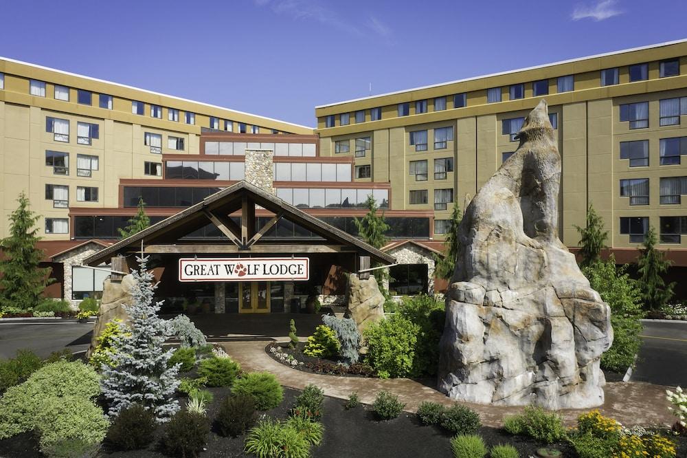 Great Wolf Lodge Boston / Fitchburg, MA - Featured Image
