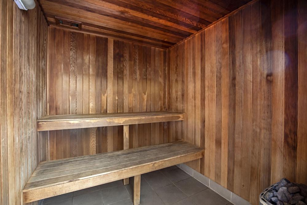 Ultra Broadbeach - Sauna