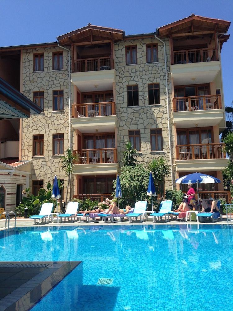Nar Apart Hotel - Outdoor Pool