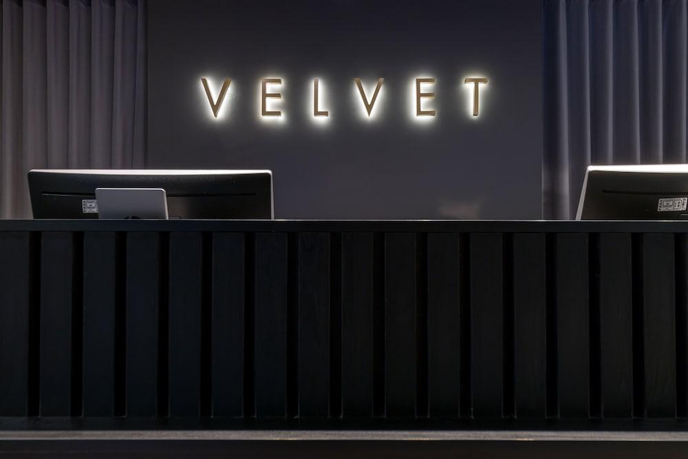 Velvet Hotel - Reception