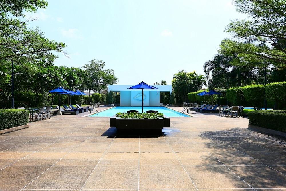 Bangna Pride Hotel & Residence - Outdoor Pool