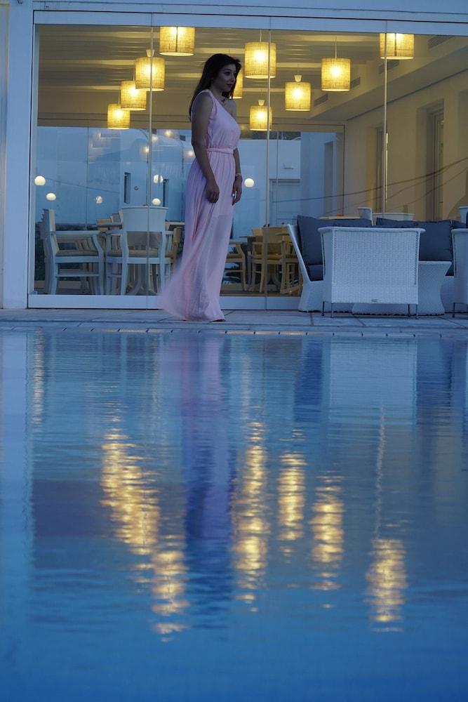 Margie Mykonos Hotel - Outdoor Pool