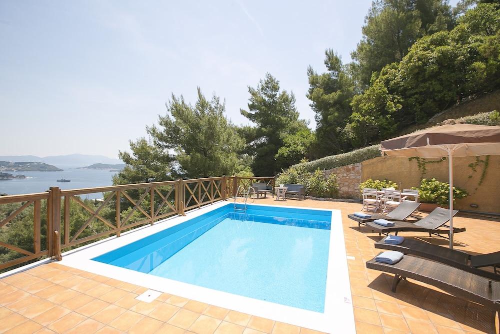 Europa,2br,2bth Villa With Private Pool And Stunning Sea Views - Exterior
