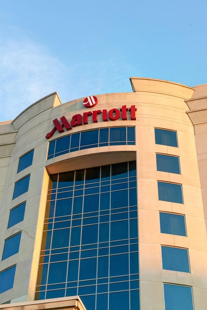 Marriott Indianapolis North - Exterior