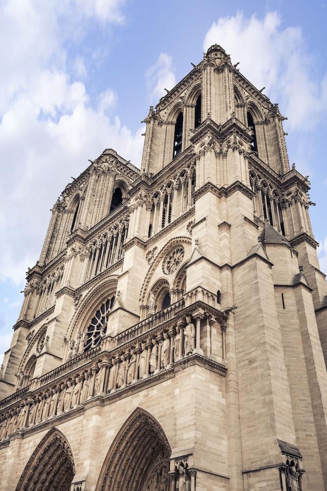 Mercure Paris Notre Dame Saint Germain des Prés - Exterior