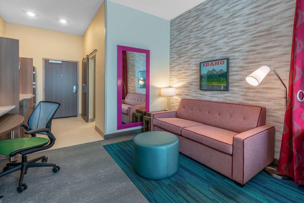 Home2 Suites by Hilton Pocatello, ID - Room