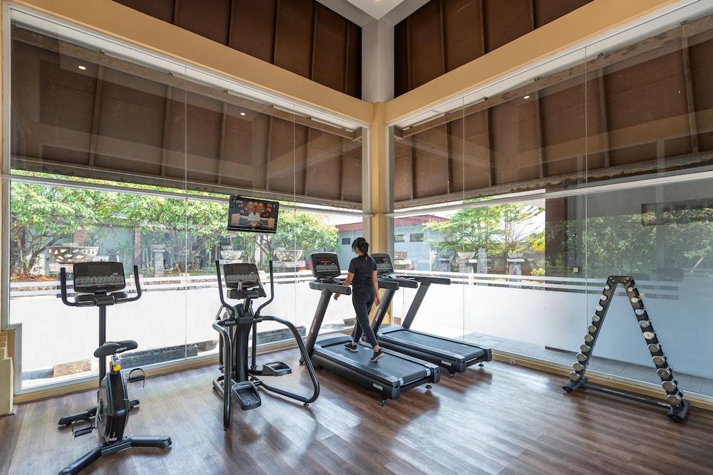 Oakwood Hotel & Apartments Taman Mini Jakarta - Gym