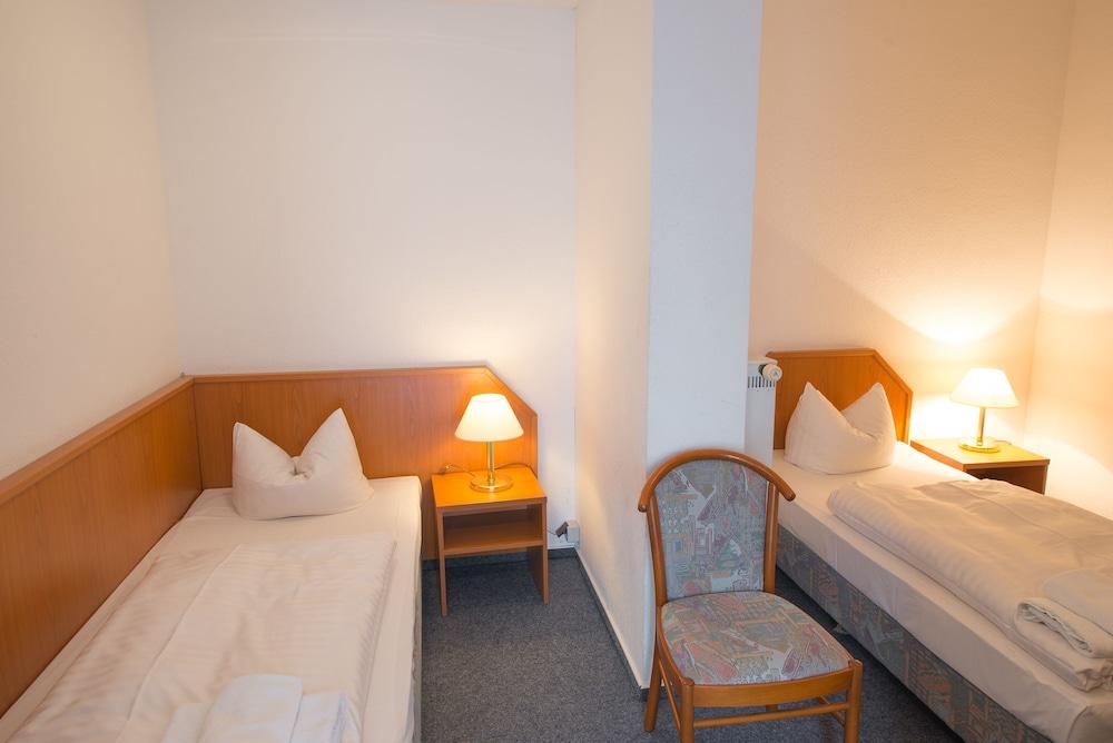 Goethe Hotel Messe by Trip Inn - Room