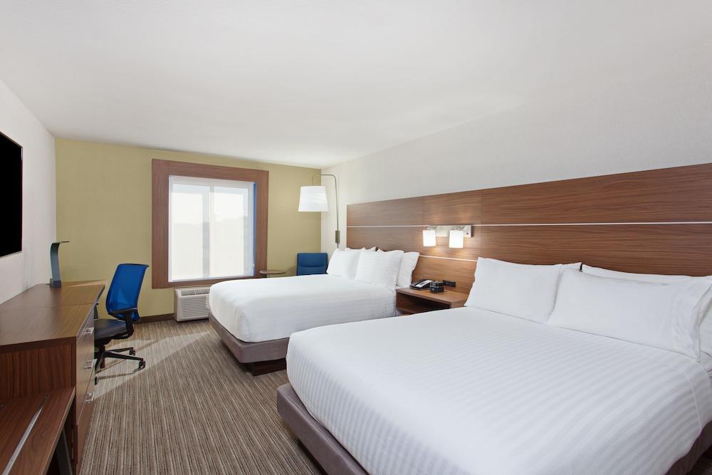 Holiday Inn Express West Los Angeles, an IHG Hotel - Room