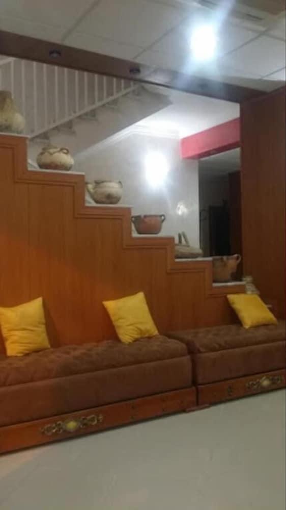 Hôtel Oumaya Safa - Living Room