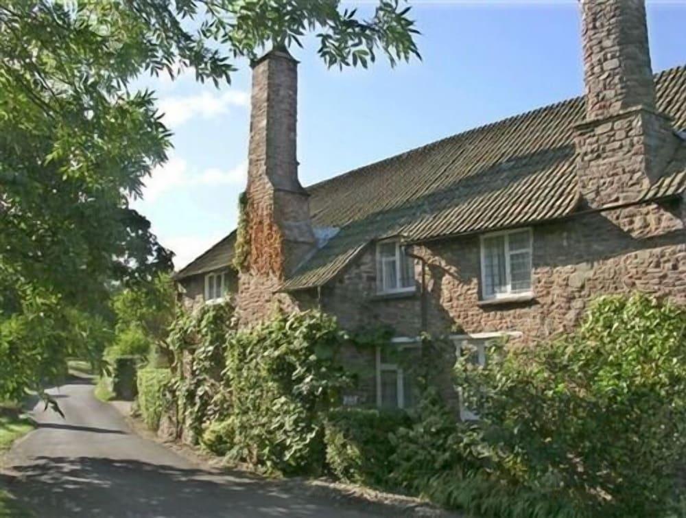Tudor Cottage - Featured Image