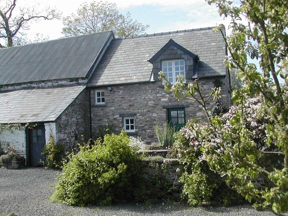 Alltybrain Farm Cottages and B&B - Featured Image