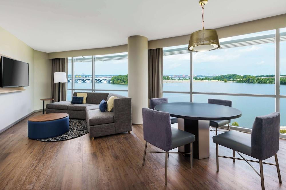 Hyatt Place National Harbor - Featured Image