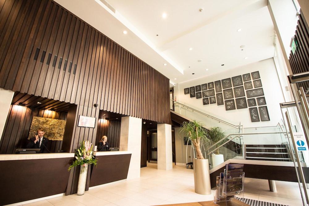 DoubleTree By Hilton Hotel & Spa Liverpool - Reception